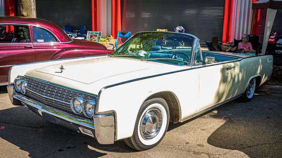 Lincoln Continental