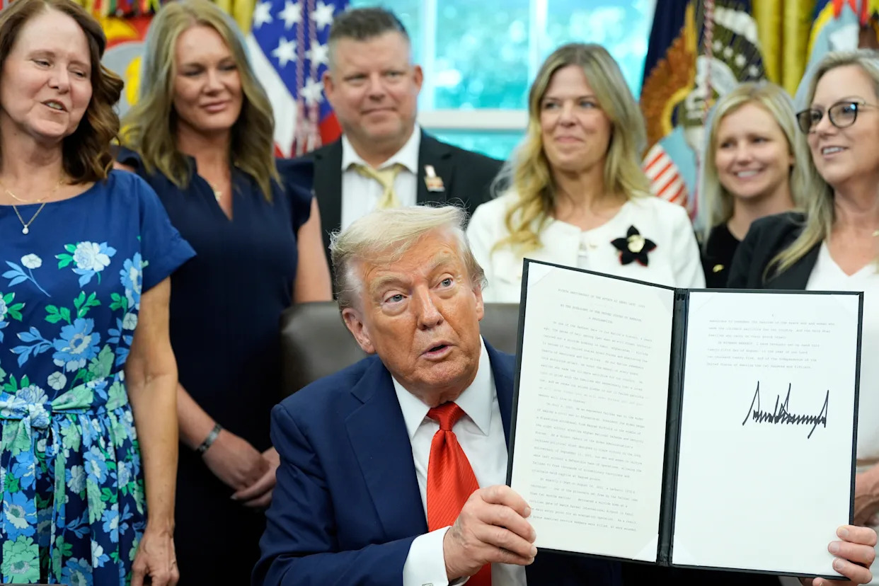 Trump honors fallen US service members and criticizes Biden to mark Afghanistan bombing anniversary