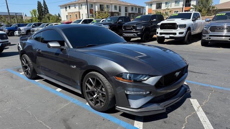 2019 Ford Mustang GT side image