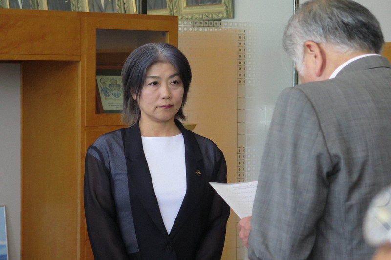 地元経済3団体、伊東市長に早期辞職求める　「市政が混乱」