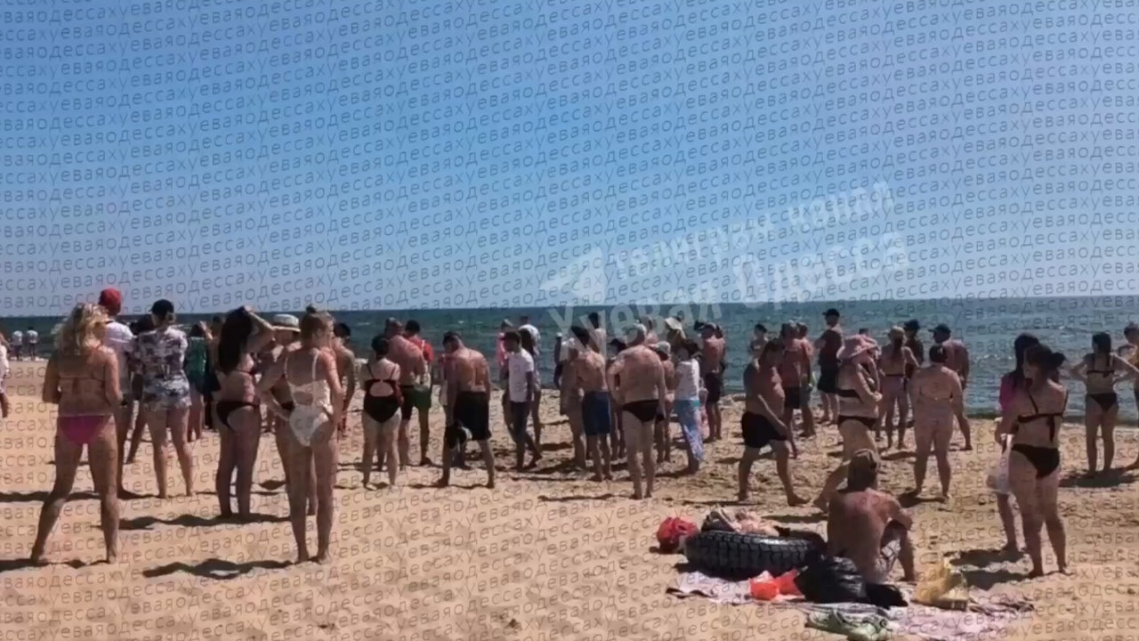 俄烏戰爭｜3遊客烏克蘭海灘戲水　慘遭水雷炸死　現場如世界末日