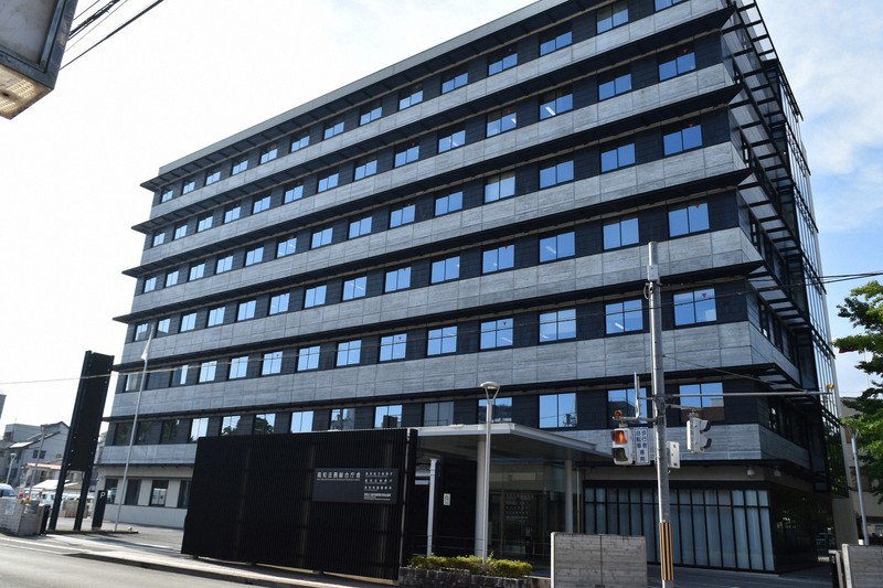 高知・小4プール事故死　校長ら4人を在宅起訴　業務上過失致死罪