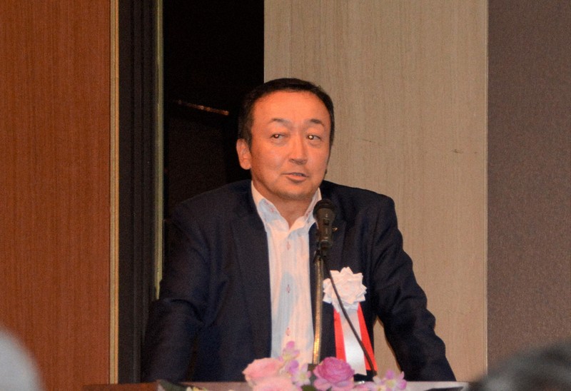 追浜工場からの生産移管について説明する日産自動車九州の芦沢俊介社長＝北九州市小倉北区で2025年8月4日午後2時35分、久野洋撮影