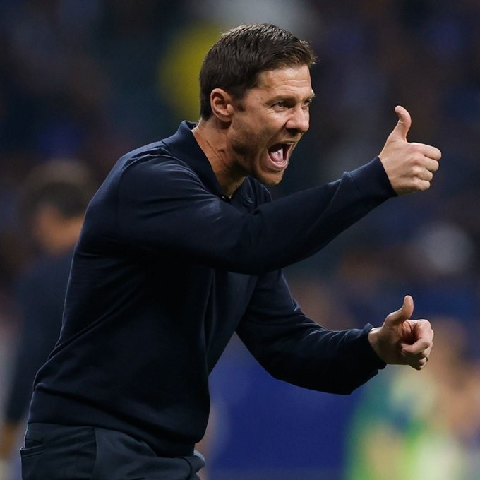 Xabi gây náo loạn đội hình Real Madrid, Chủ tịch Perez phản ứng lạ
