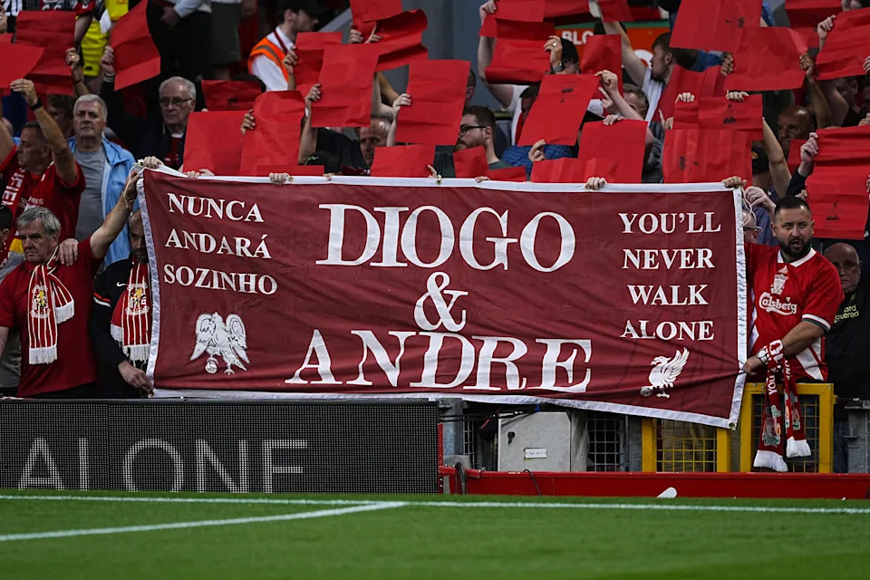 Diogo Jota, André Silva honored by Liverpool ahead of Premier League season opener