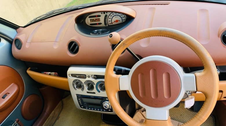 2000 Toyota WiLL Vi dashboard image