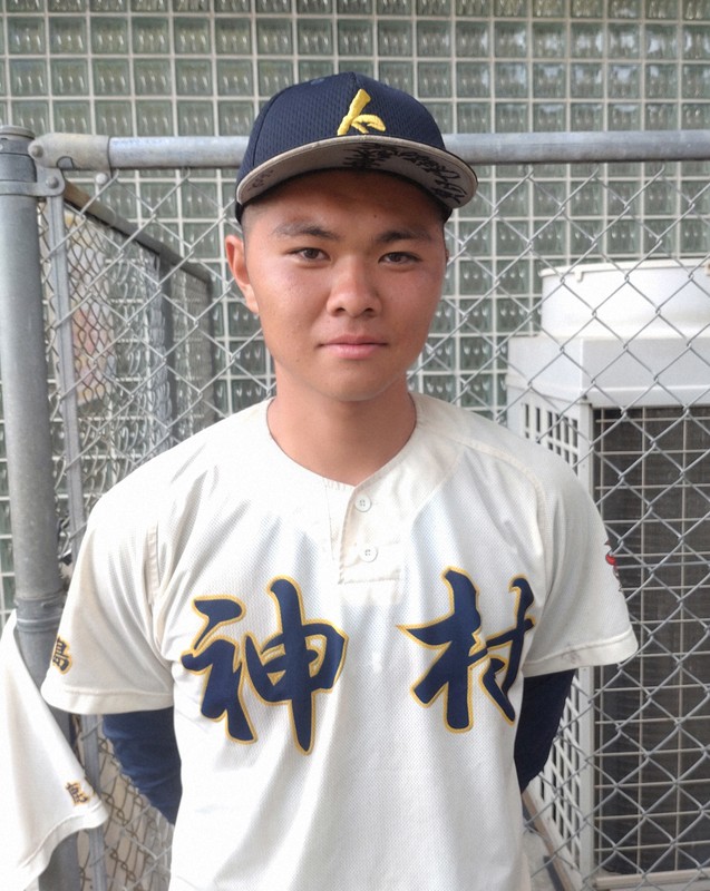 神村学園の茶畑颯志選手（3年）＝鹿児島市与次郎2の平和リース球場で2025年7月26日午後3時3分、取違剛撮影