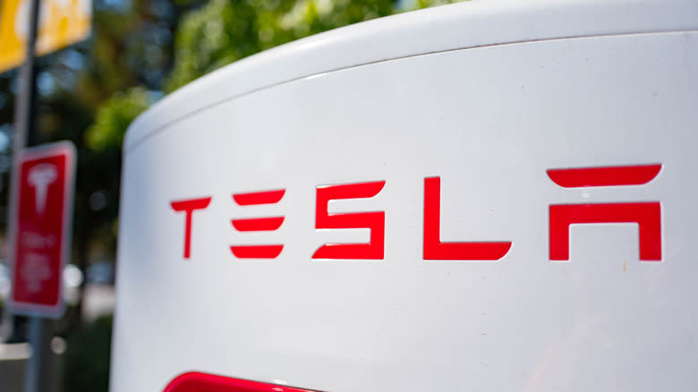 Close up of Tesla logo on a charger at a Supercharger rapid battery charging station for the electric vehicle company Tesla Motors, in the Silicon Valley town of Mountain View, California, August 24, 2016.