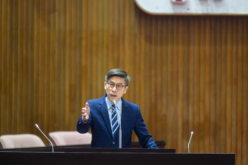 明年總預算未編國軍加薪 鍾佳濱：財劃法修正後中央入不敷出
