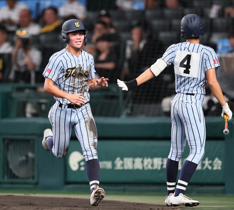 2回戦は大応援の前で　足で魅せた東海大熊本星翔・福島　夏の甲子園
