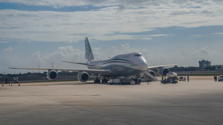 Senate Republicans Vote To Let Trump Keep Qatar Jet After Taxpayer-Funded $1 Billion Retrofit