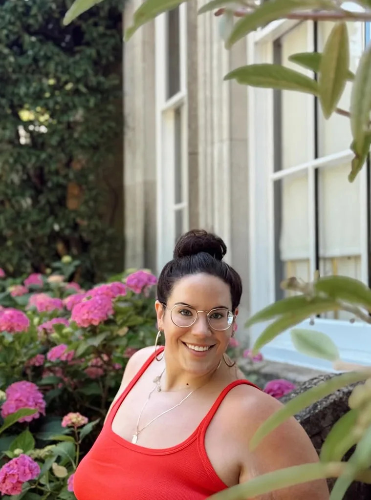 Whitney Way Thore, Instagram