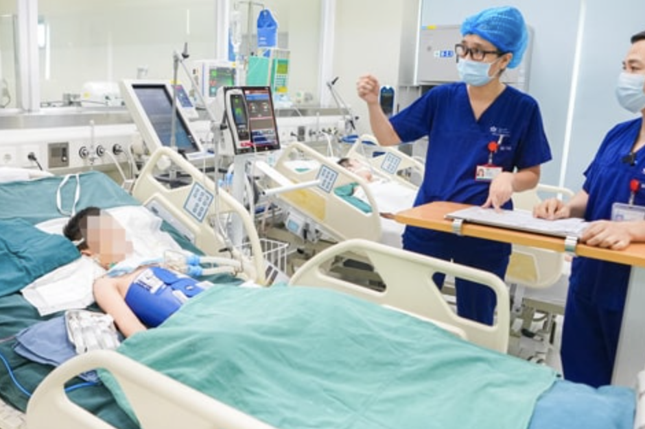 Rùng mình phát hiện thủ phạm khiến tai bé trai đau dữ dội
