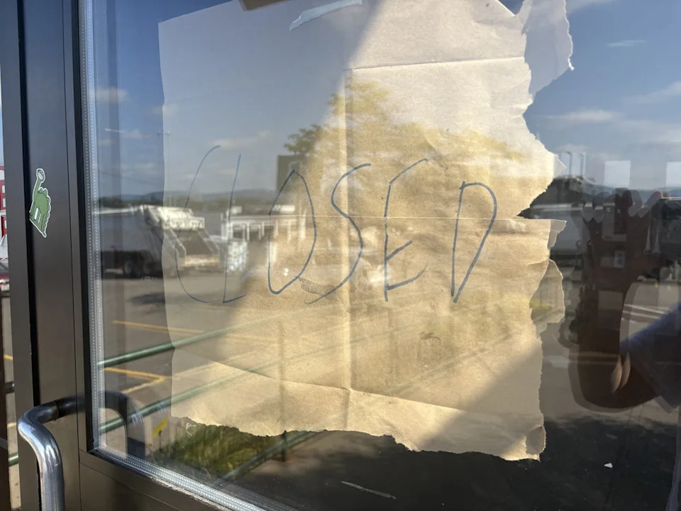 Mooney's restaurant chain location has closed. What to know about prior health violations