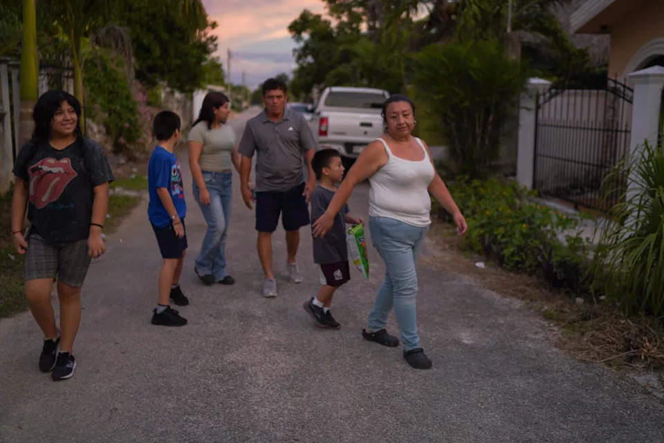 The Cruz Ciau family