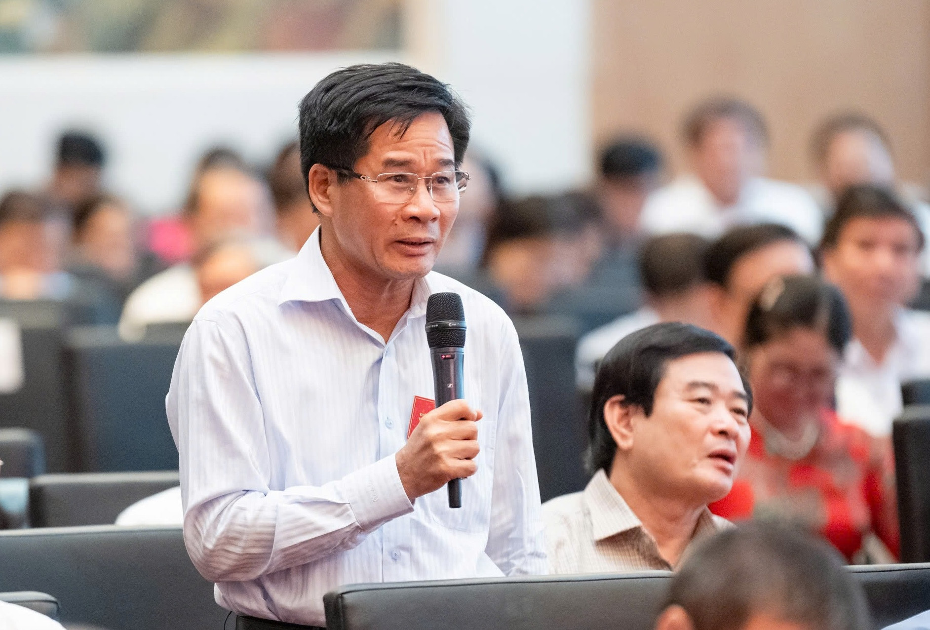 Nhà dân 30m2 thu thuế hàng năm, dự án nghìn ha bỏ hoang không thu được đồng nào