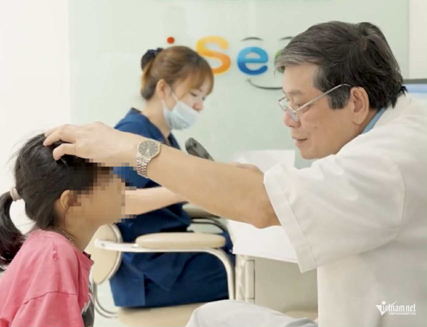 Thói quen xấu khiến gần 5 triệu trẻ em phải đeo kính