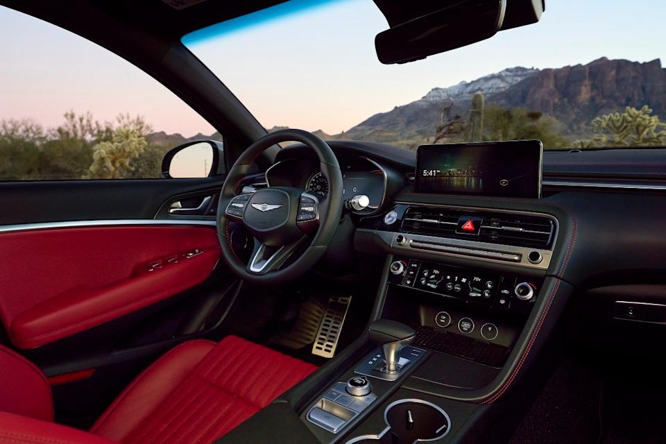 2025 Genesis G70Genesis