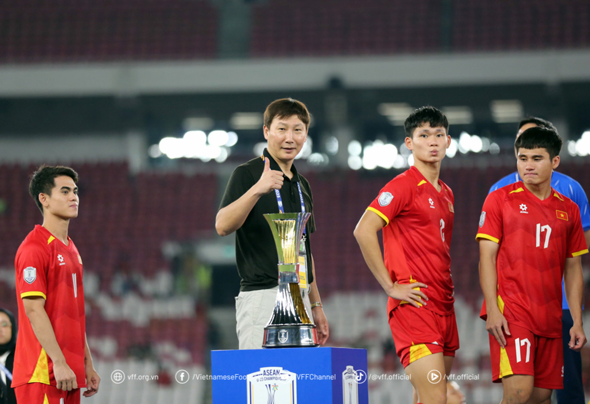 Cầu thủ U23 Việt Nam tìm chỗ đứng ở V-League