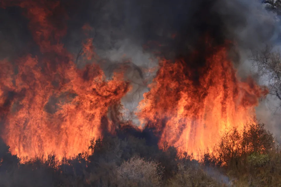 Canyon Fire grows to 4,856 acres. See updates for fires in California today