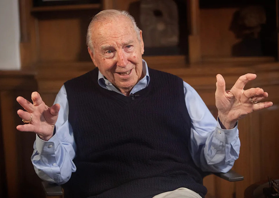 Jim Lovell, famed astronaut and Apollo 13 mission commander, dead at 97
