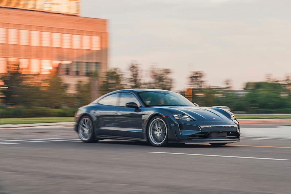 2025 porsche taycan turbo gt