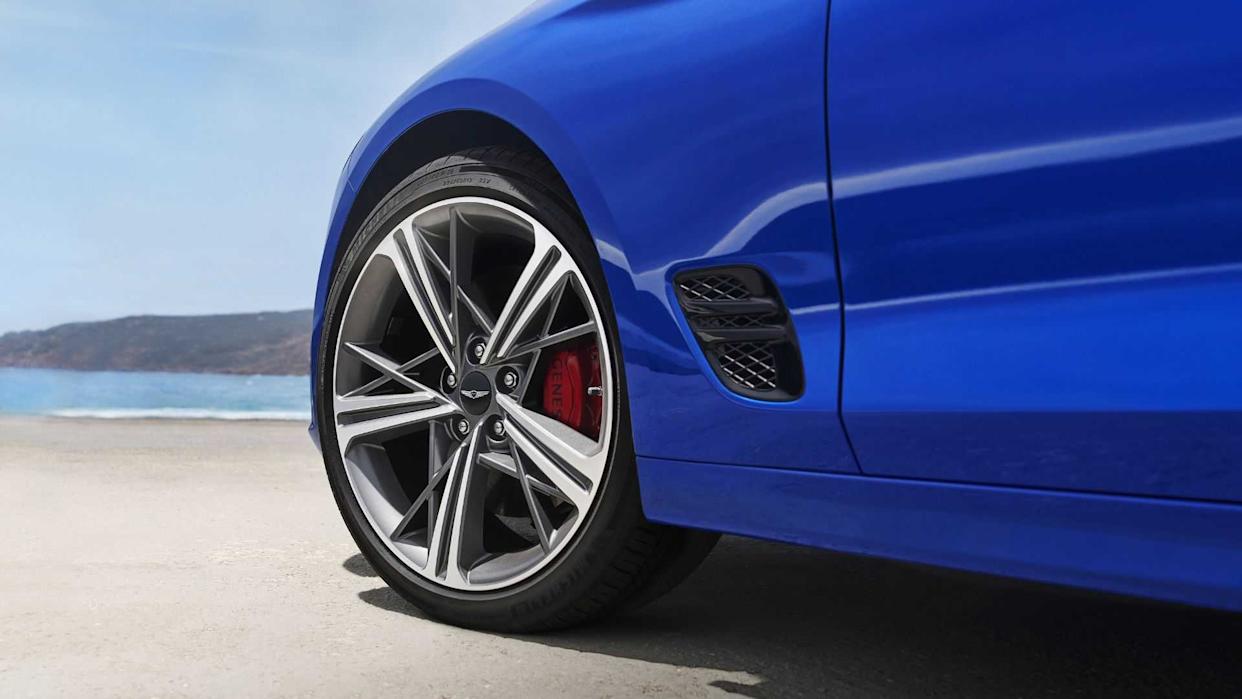 The Best Luxury Sedan Buy of 2026 Isn’t From BMW or Mercedes