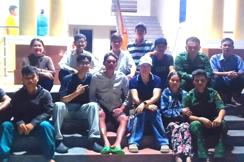 Trôi dạt trên biển 24 giờ, người đàn ông dùng cách này để sống sót