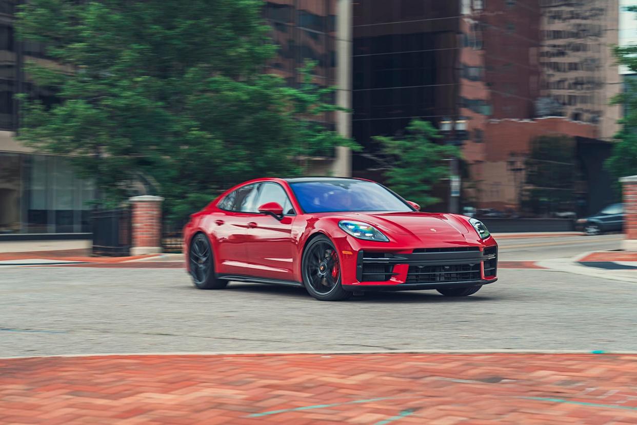 2025 porsche panamera gts