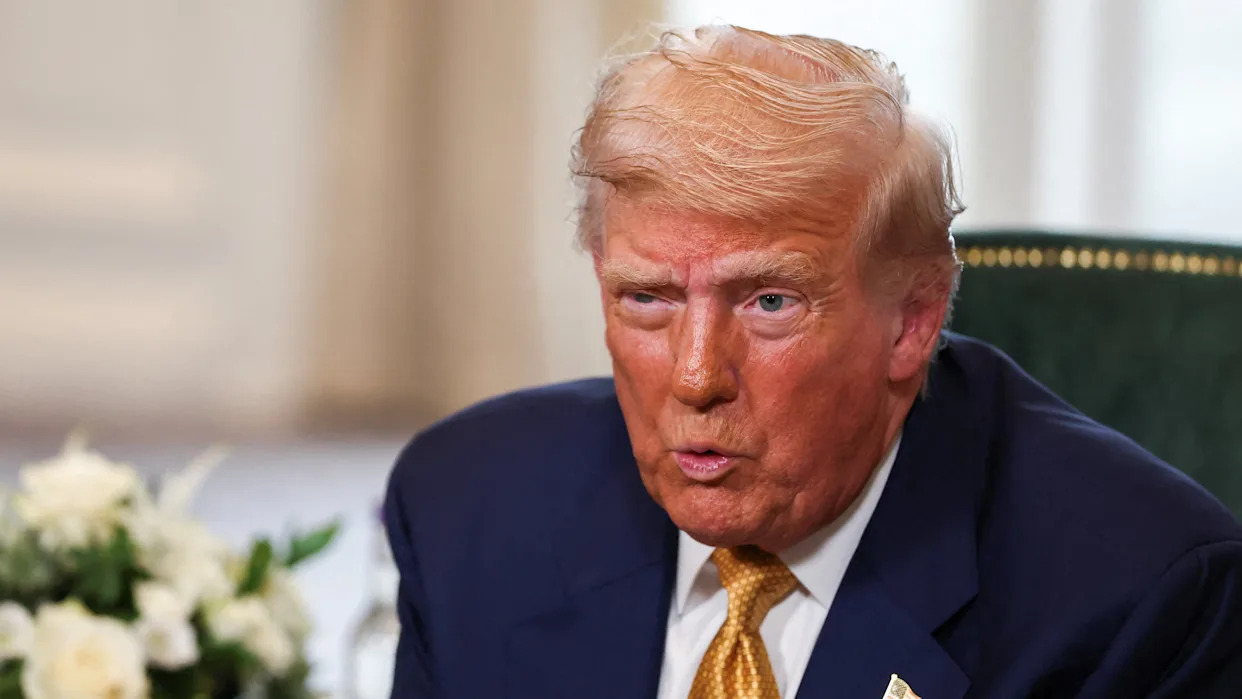 U.S. President Donald Trump meets with European Commission President Ursula von der Leyen (not pictured), in Turnberry, Scotland, Britain, July 27, 2025. REUTERS/Evelyn Hockstein