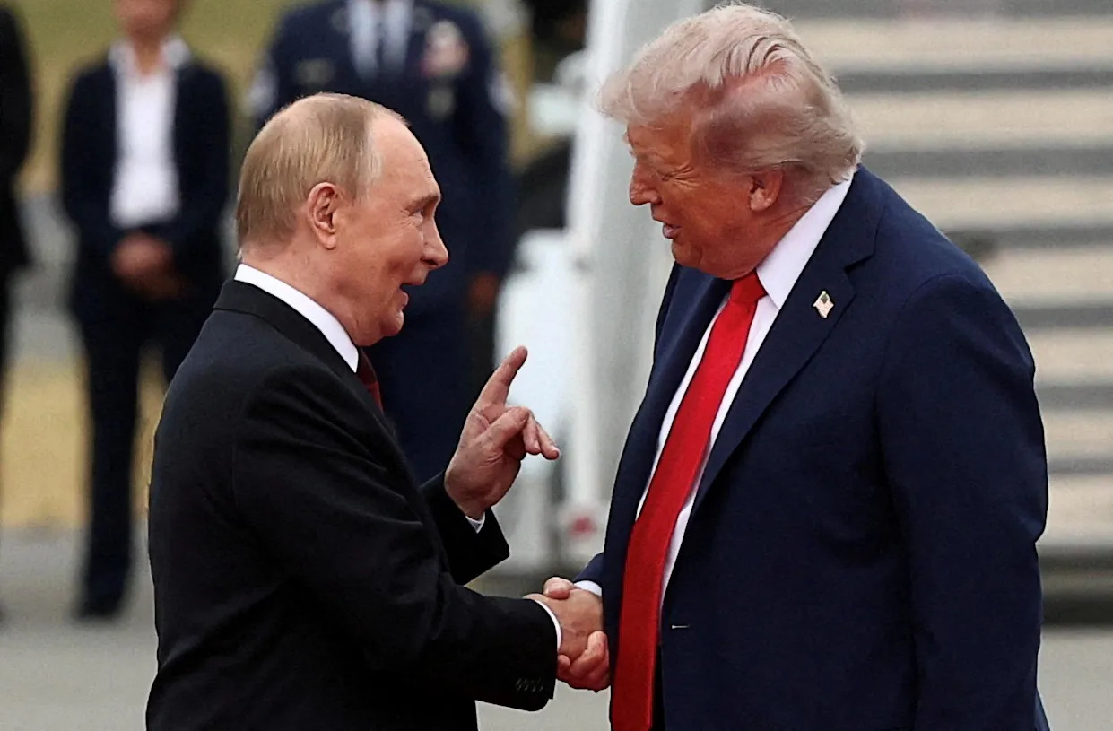 Trump news at a glance: Trump supports Putin plan for Ukraine peace, report says; West Virginia to send national guard to DC