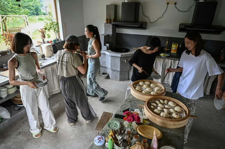 Rooms of their own: women-only communities thrive in China