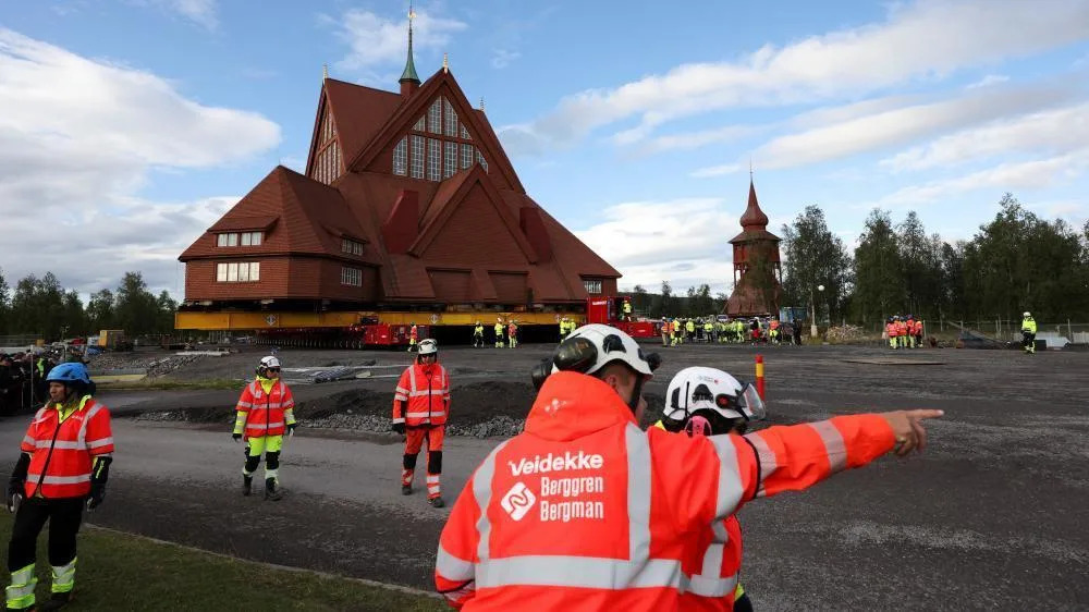 Entire church begins two-day journey across Swedish city