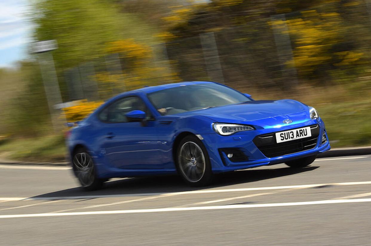 subaru brz cornering