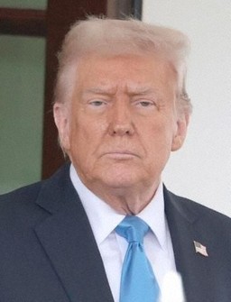 米、半導体関税を近く発表　トランプ氏が明言　再来週にかけ