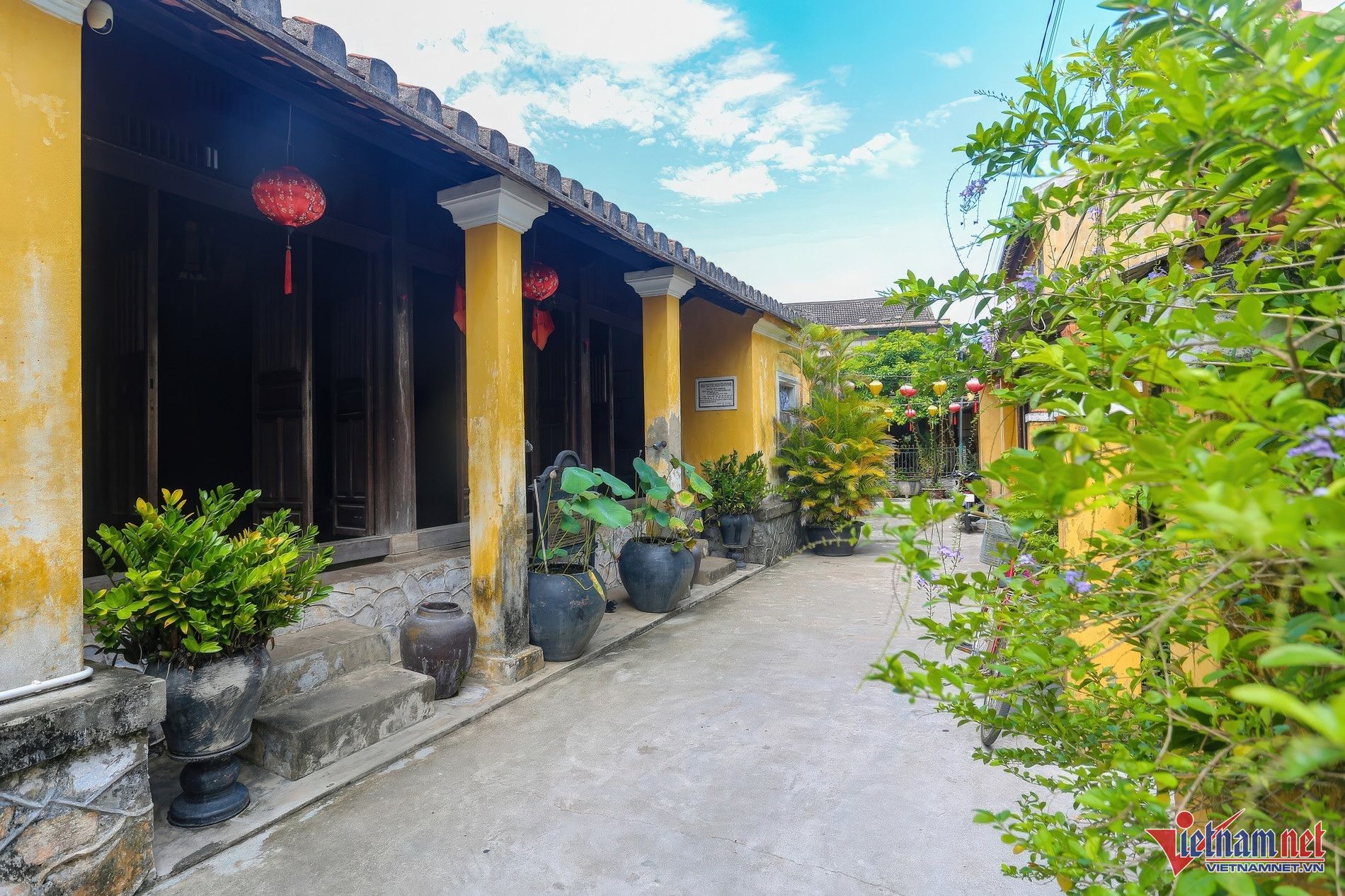 Nhà cổ ở Hội An là tư dinh của đại quan triều Nguyễn, có nhiều báu vật trăm năm