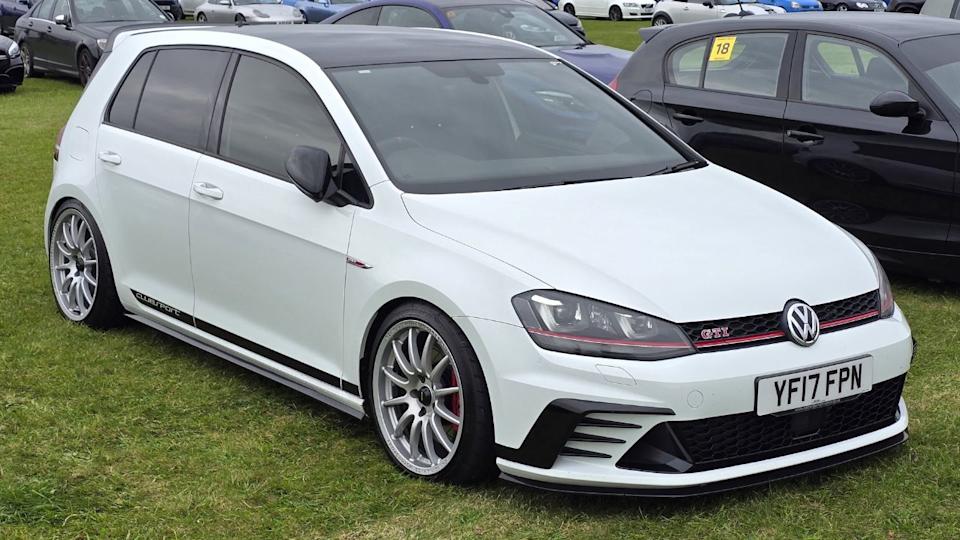 2017 Volkswagen Golf GTI Clubsport Edition 40 (Mk7)