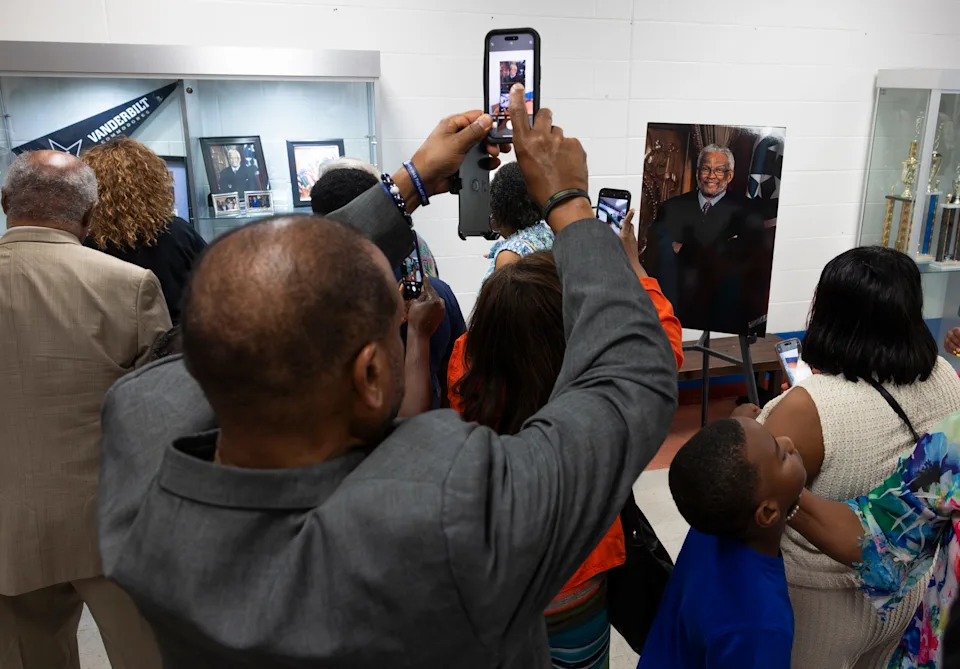 What Nashville school got name change for civil rights champion Richard H. Dinkins and why