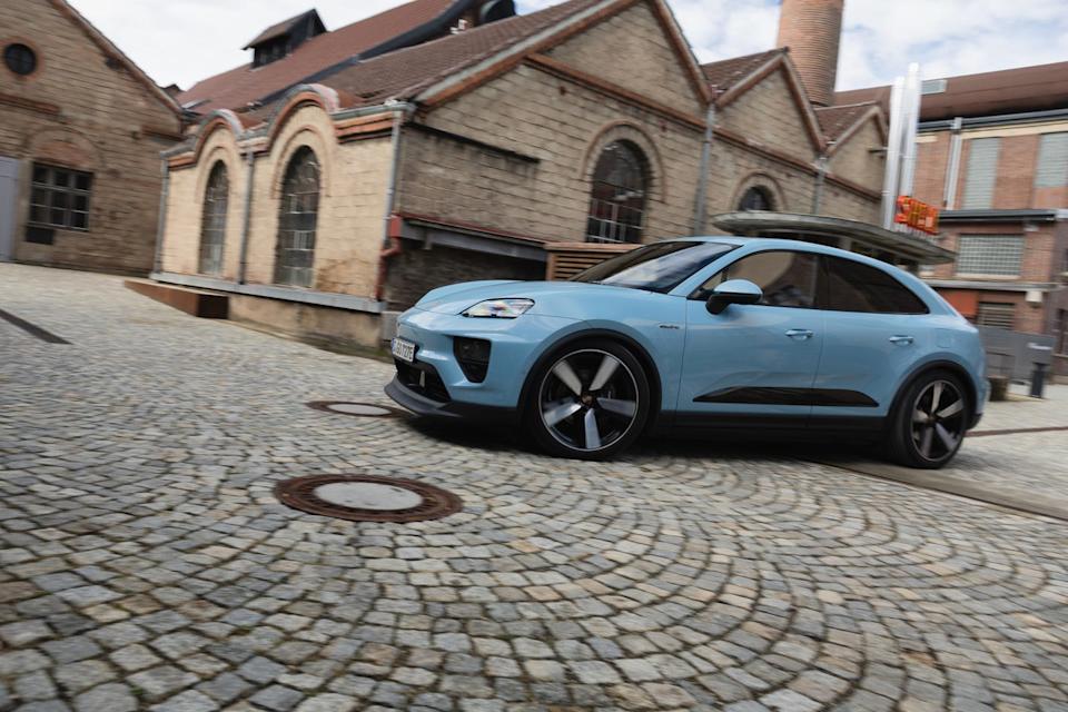 2025 porsche macan electric