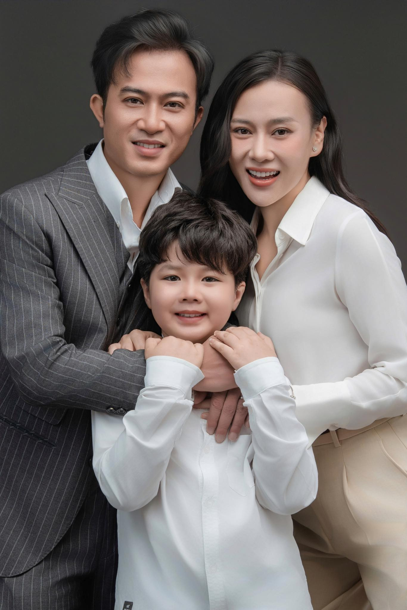 Phương Oanh chia sẻ về lần đầu làm 'vợ' Doãn Quốc Đam, tái ngộ tình địch Việt Hoa