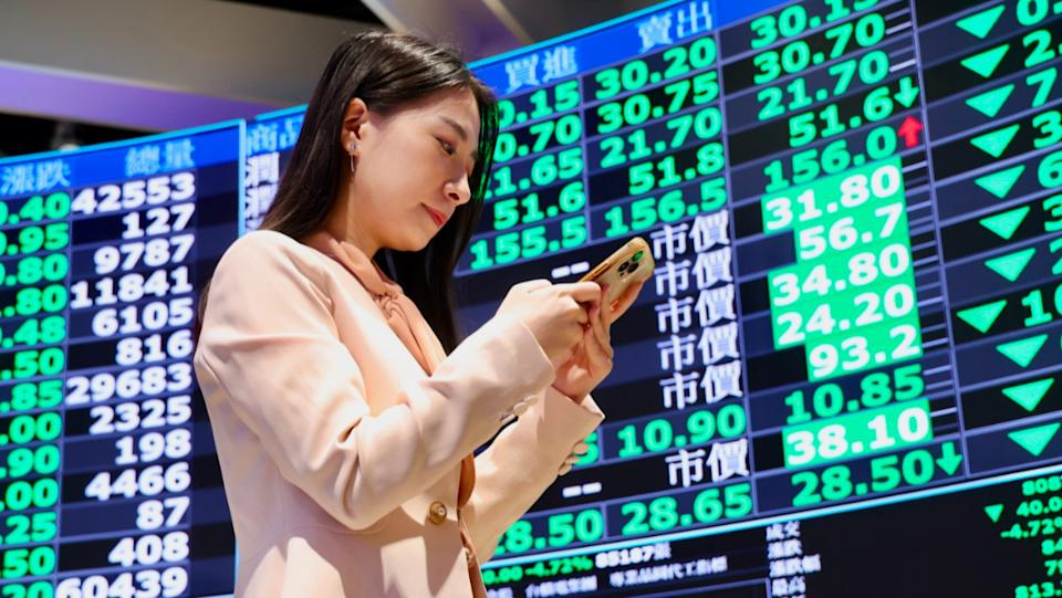 00981A成交量爆新天量！ 規模突破150億元登主動式ETF股王，規模雙冠王