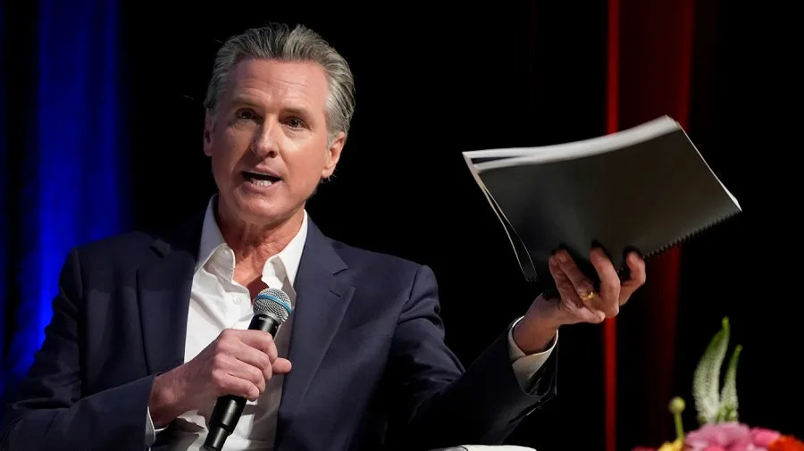 Newsom urges Illinois, NY to hurry up on redistricting