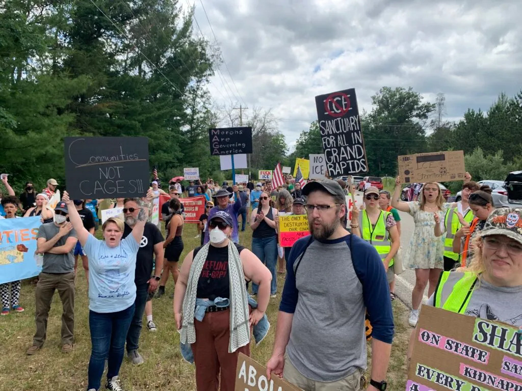 30+ groups urge Whitmer to reject federal funding for new ICE detention centers in Michigan