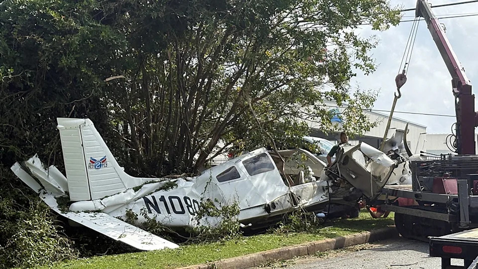 Small aircraft plummets into Georgia neighborhood, leaves 3 injured