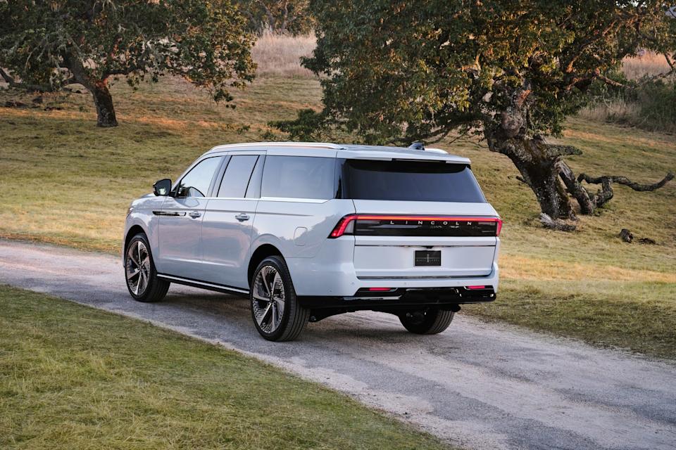 2025 lincoln navigator