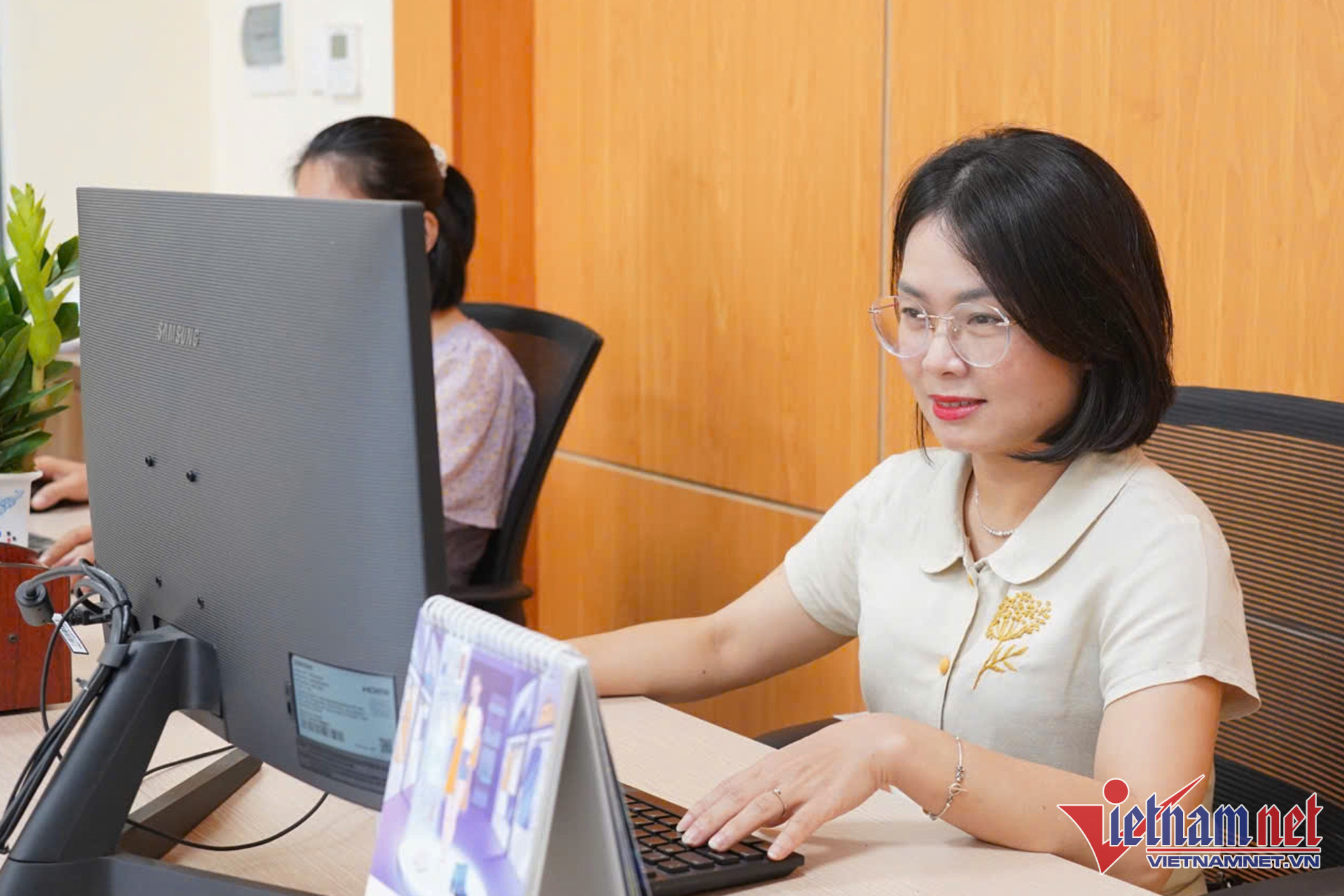 Bộ Nội vụ đề xuất bỏ xếp lương viên chức theo thăng hạng chức danh nghề nghiệp