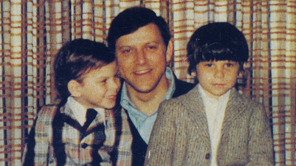 Erik, left, and Lyle Menendez with their father Jose. / Credit: Milton Andersen