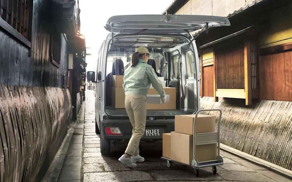2025 daihatsu hijet cargo