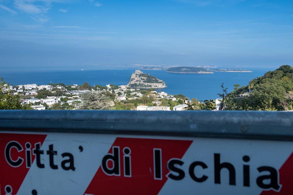 Aenaria: la fascinante historia de la ciudad italiana que quedó sumergida hace 2.000 años tras una erupción volcánica