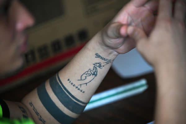 Tatuajes de Marvin, el migrante que fue deportado a El Salvador
